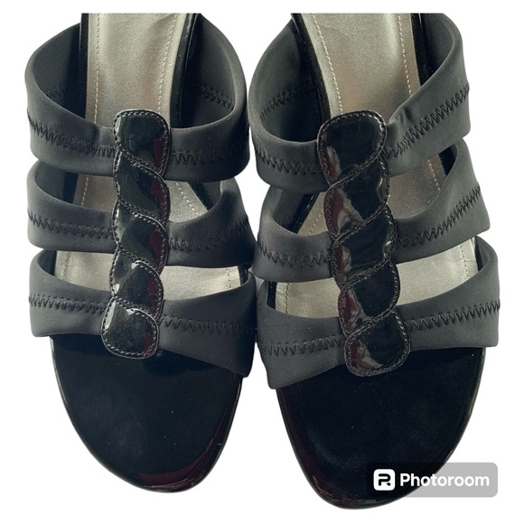 East Fifth Black Slip on Heels SZ 10M - Picture 4 of 13